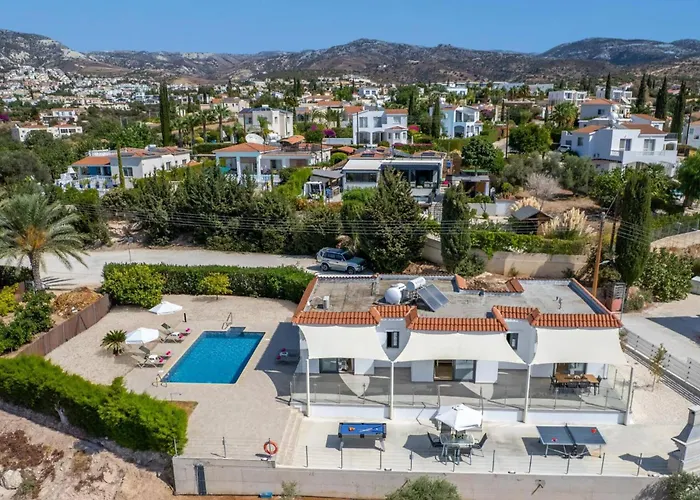 Rhea By Πέγεια