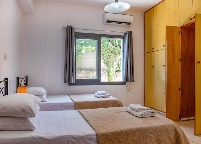 Rhea By Βίλα Πέγεια